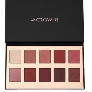 CROWN BRUSH - FUEGO EYESHADOW PALETTE